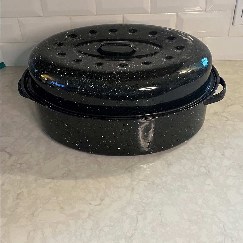 Vintage Black Enamel Speckled Turkey Roasting Roaster Pan Thanksgiving